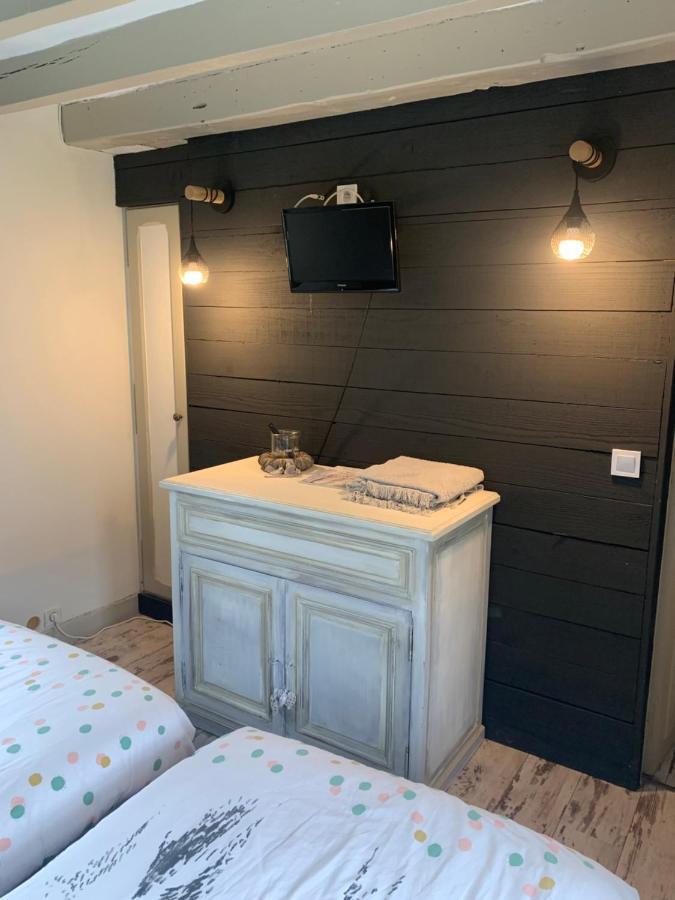 La Taniere Des Ours Chaumont-sur-Tharonne Exterior foto